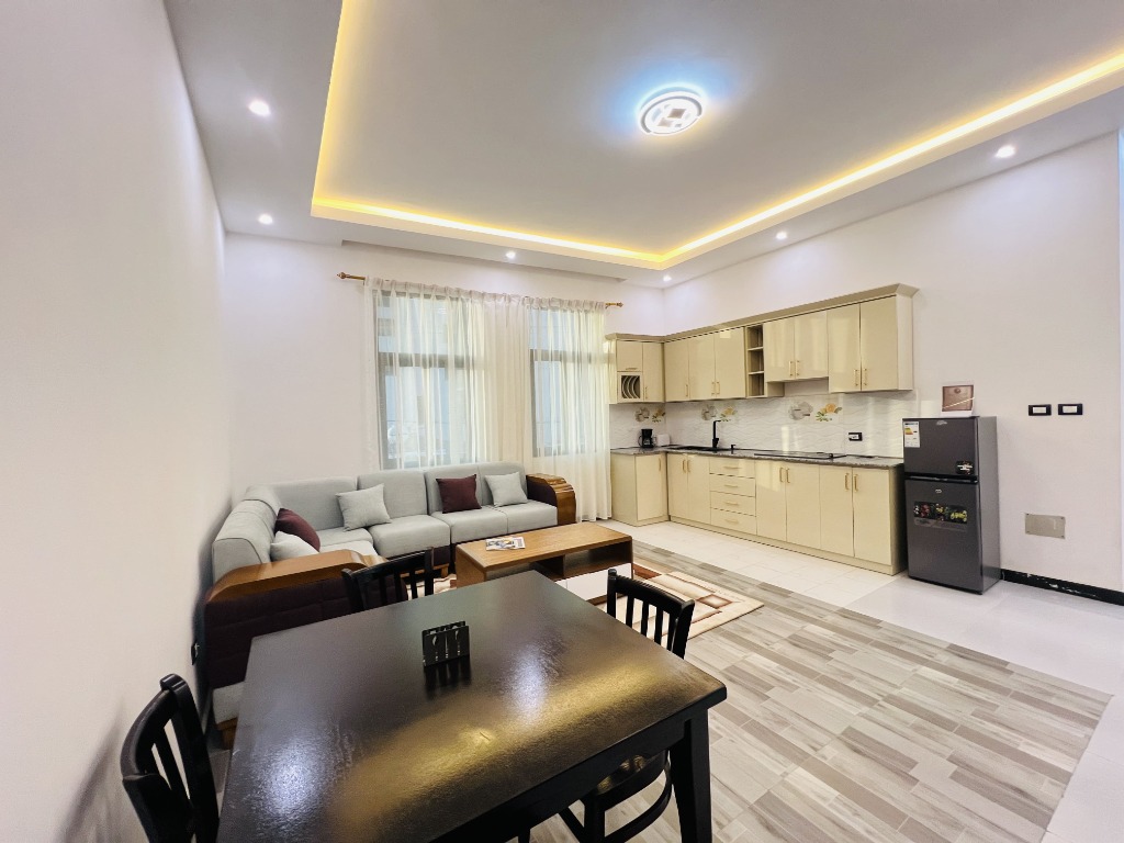 3 Bedroom Apartment photo 2